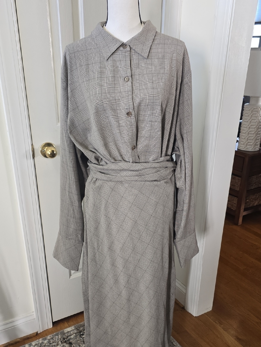 Ashley Graham Brand Women's Plus Light Gray Plaid Wrap Shirt Dress Size 28W